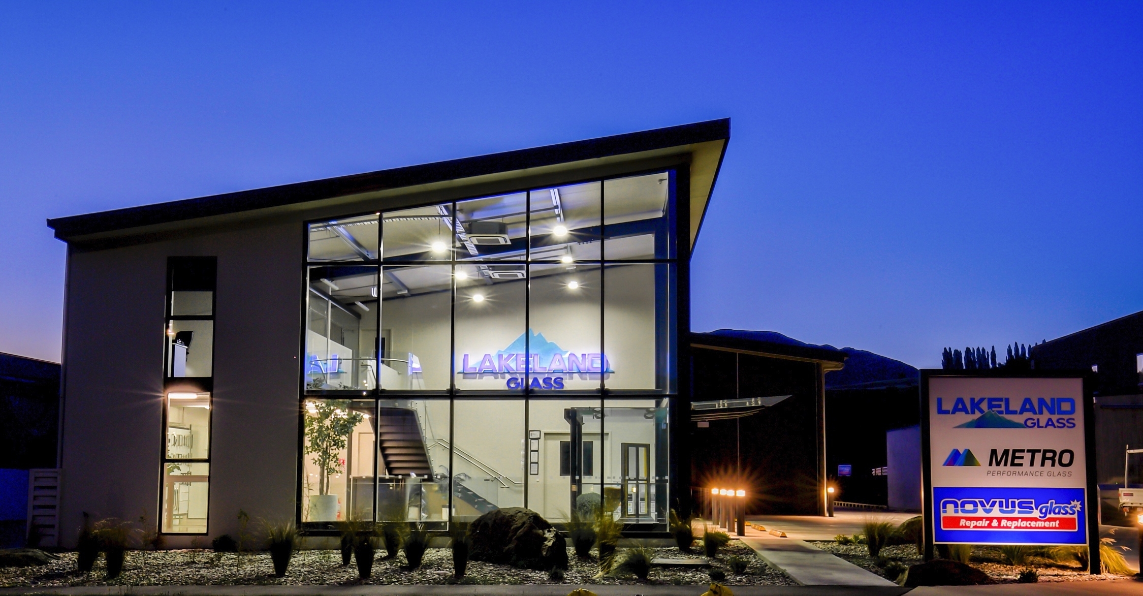 Lakeland Glass Central Otago Queenstown Locally owned