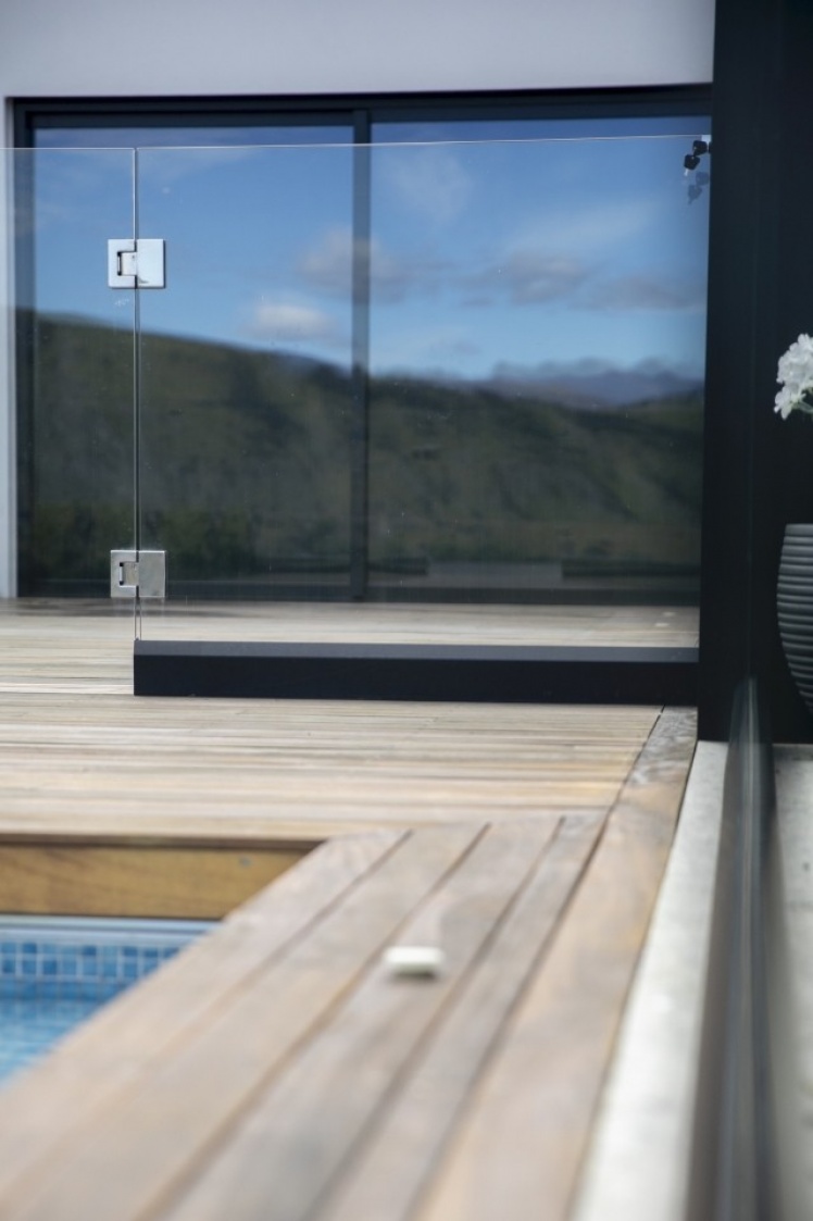 Glass Pool Fences & Gates Lakeland Glass